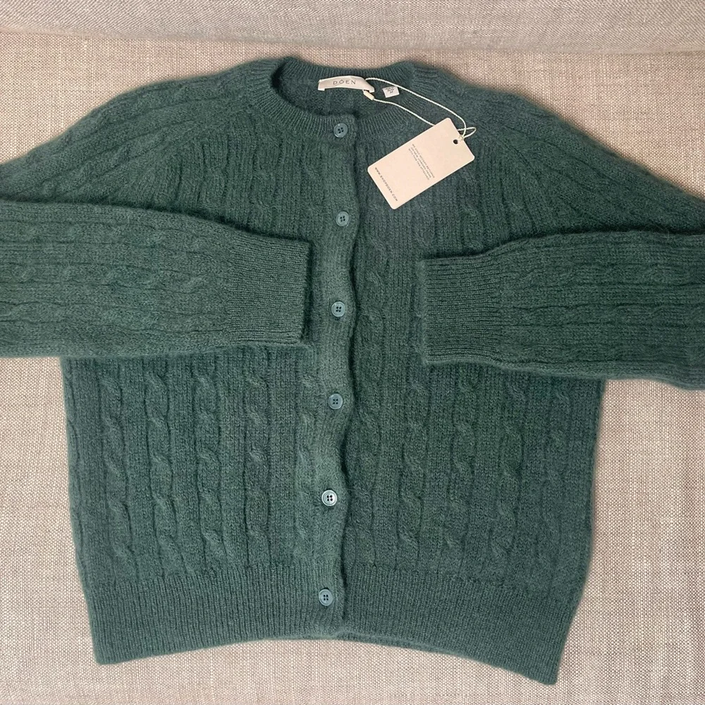 Doen Penrose Cable Knit Cardigan - Picture 2 of 7